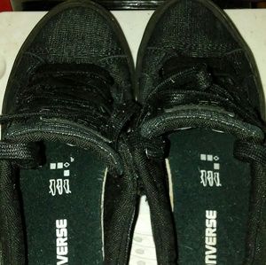 Boys converse size 13